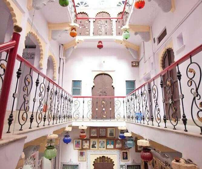 پانسیون Nukkad Guest House