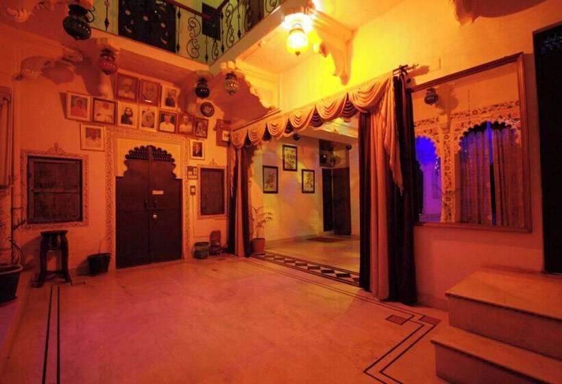 پانسیون Nukkad Guest House