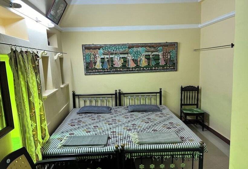 پانسیون Nukkad Guest House