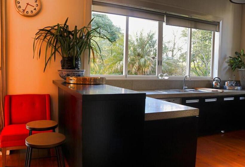 Pension Nyima Tashi Buddhist Centre