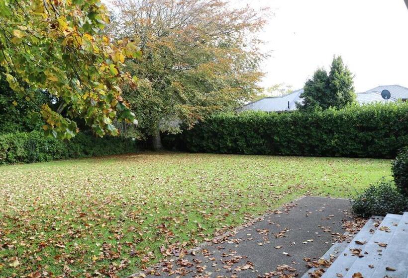 Pension Nyima Tashi Buddhist Centre