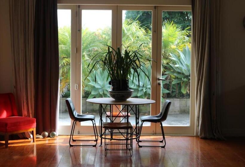 Pension Nyima Tashi Buddhist Centre