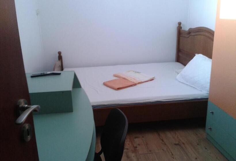 ペンション Studio Julius Constanta