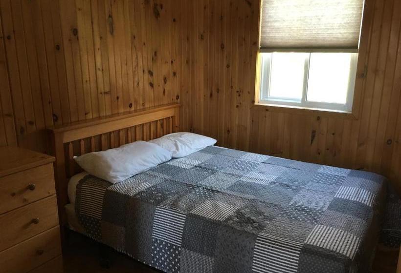 منتجع Merland Park Cottages And Motel