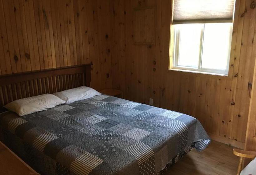 منتجع Merland Park Cottages And Motel