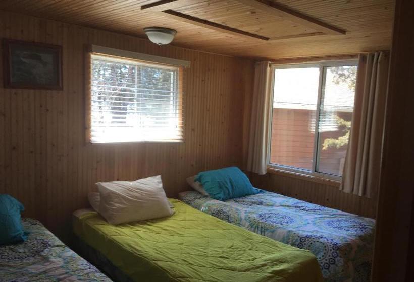 منتجع Merland Park Cottages And Motel