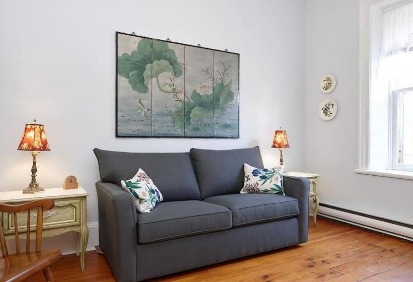 旅馆 Cheltenham Suites