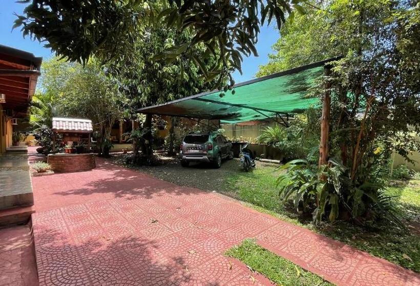 فندق صغير La Posada De Moncho