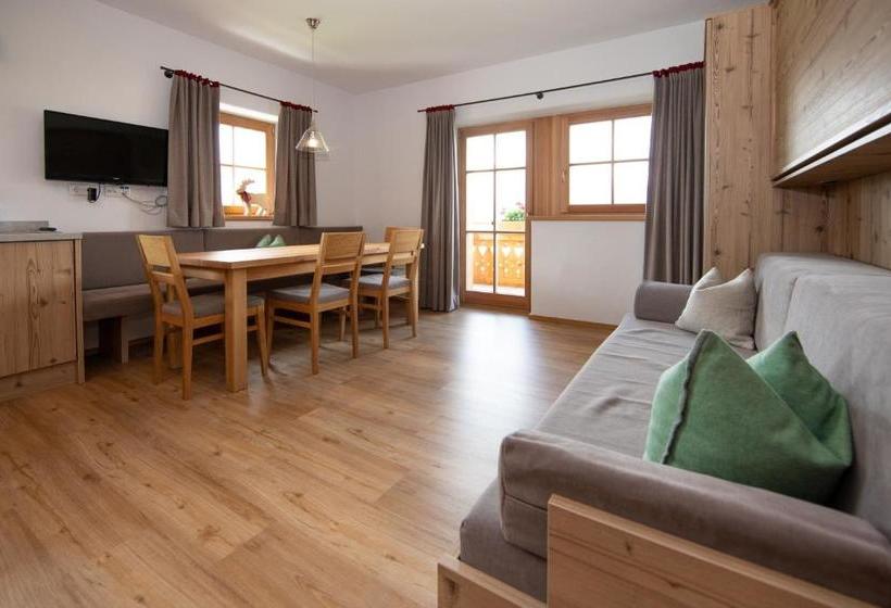 בית מלון כפרי Klampfererhof