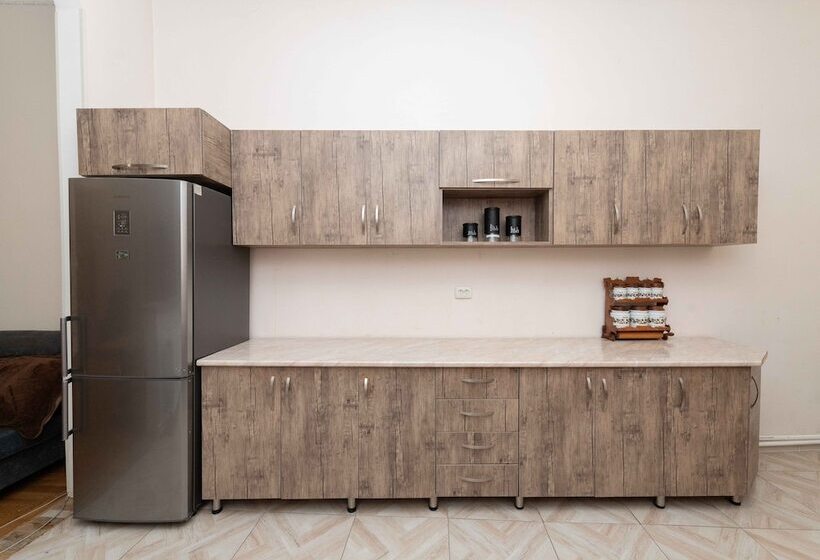 پانسیون Anna's Guest House