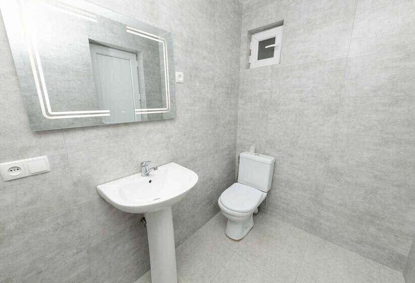 پانسیون Anna's Guest House