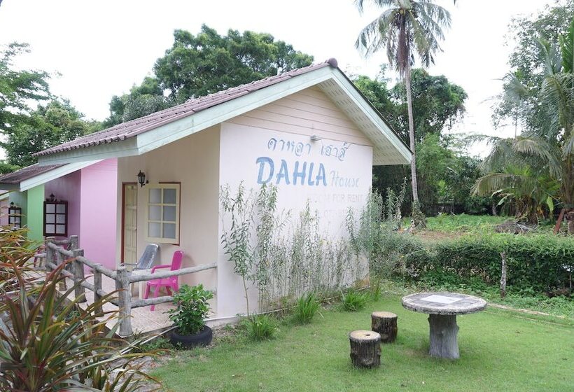 بنسيون Dahla House Ranong