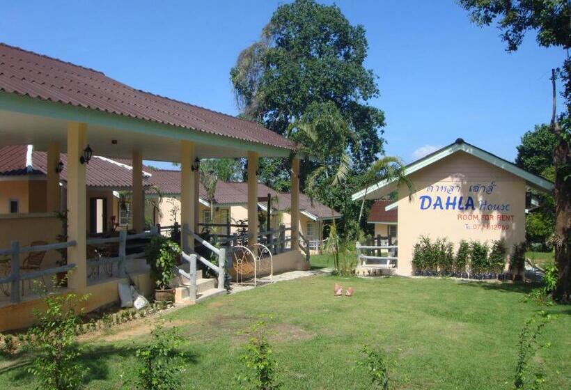بنسيون Dahla House Ranong
