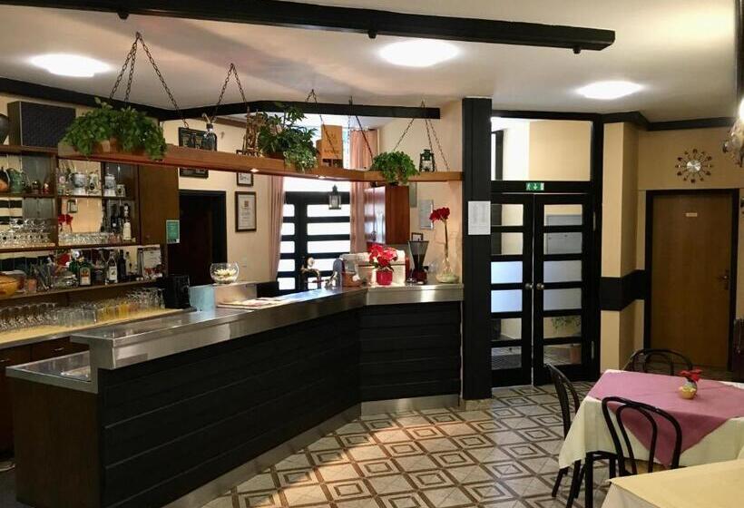 پانسیون Guest House Atelšek