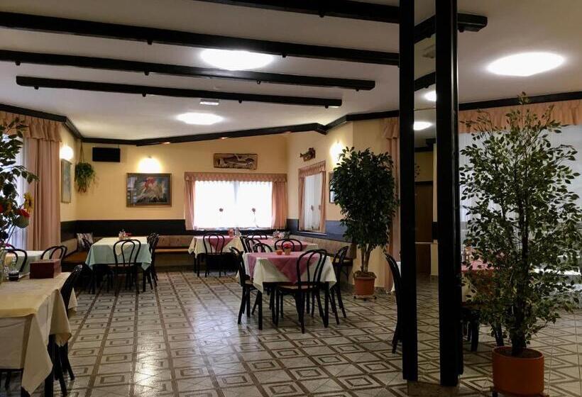 پانسیون Guest House Atelšek