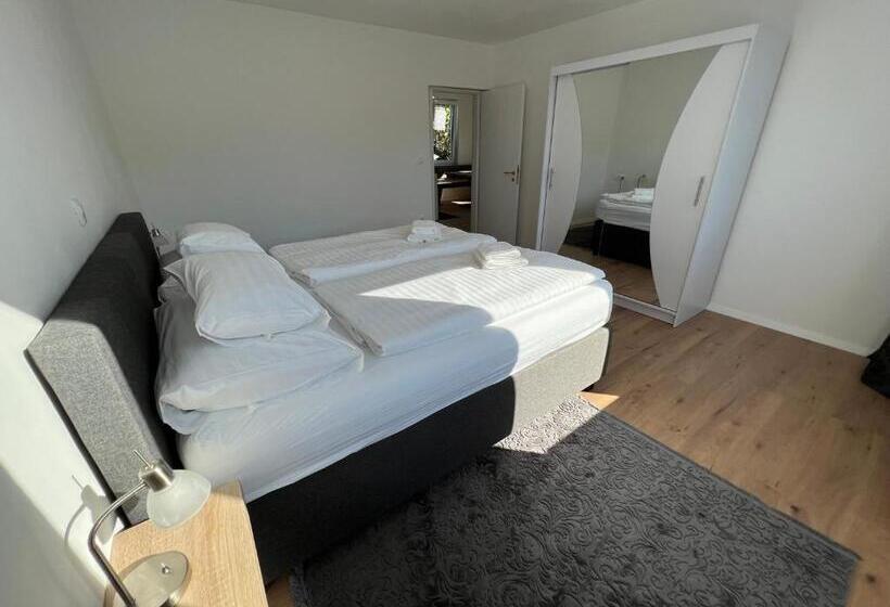 پانسیون Guesthouse Avsenik