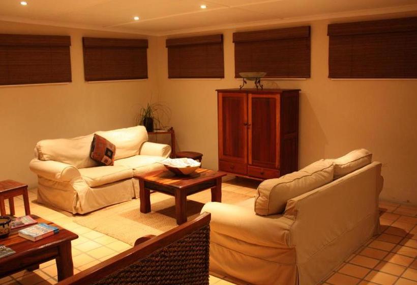 ペンション Hubertha Guest House