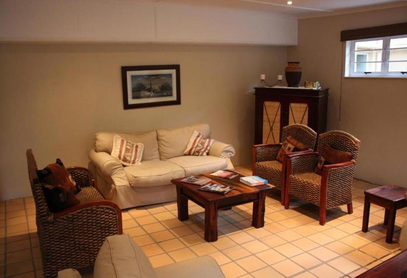 ペンション Hubertha Guest House