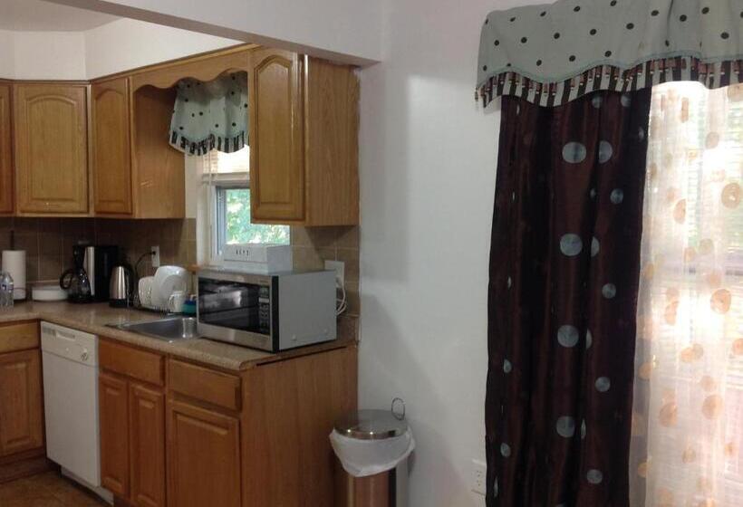 膳宿费 Mojoy Homesuites At Runyon