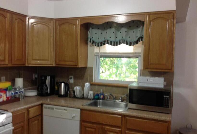 膳宿费 Mojoy Homesuites At Runyon