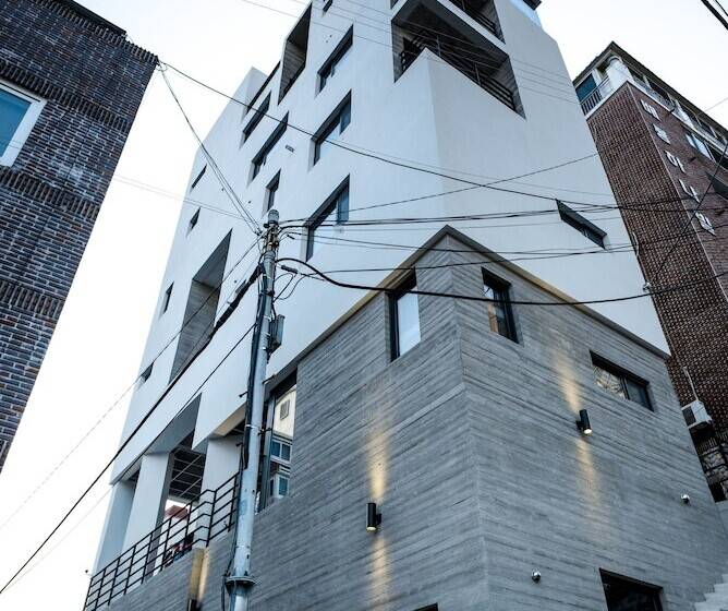 پانسیون Morning Dew Guesthouse