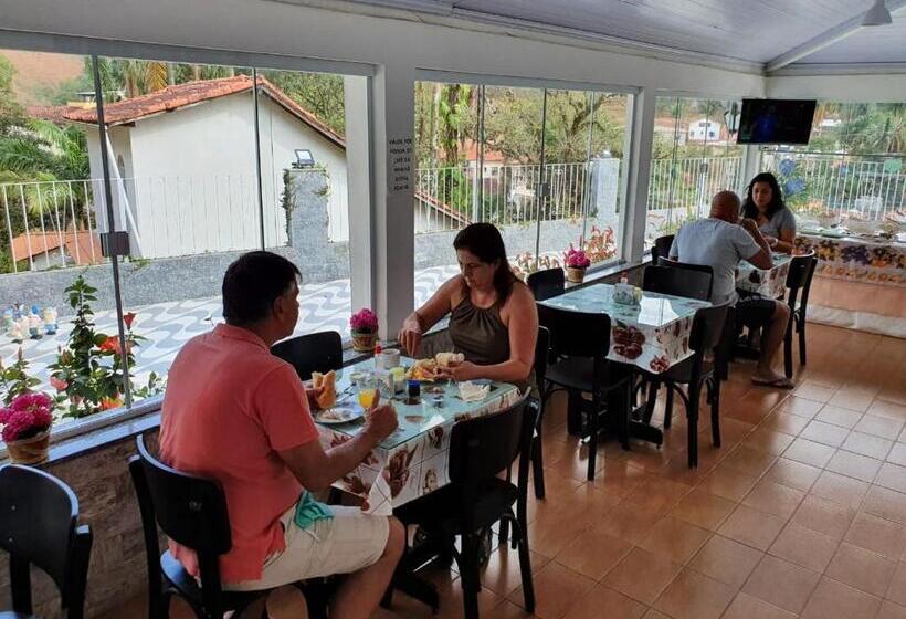 膳宿费 Pousada Das Hortensias