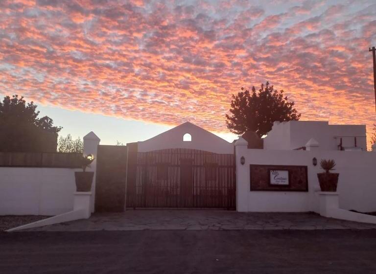 ペンション Villa Contessa