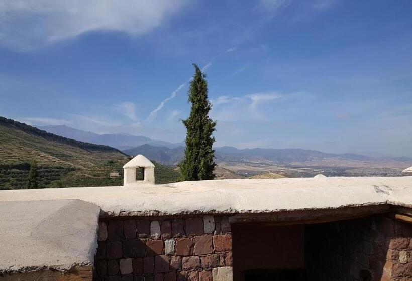 هاستل Le Douar Berbere