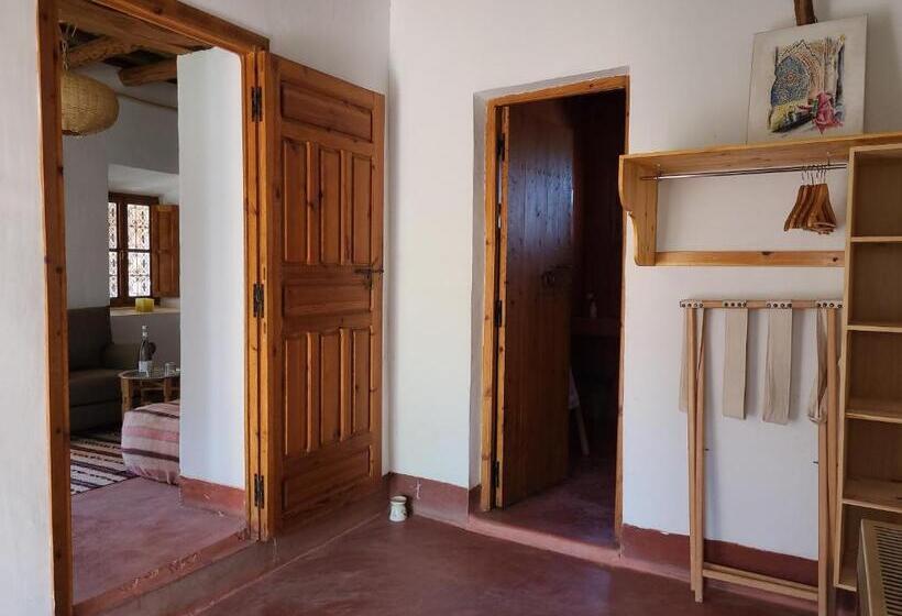 هاستل Le Douar Berbere