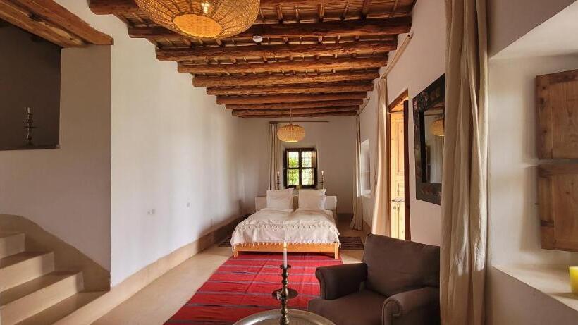 هاستل Le Douar Berbere