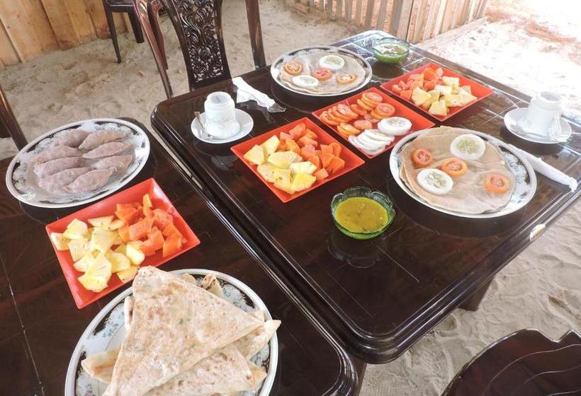 Общежитие Pleasant Park Holiday Inn