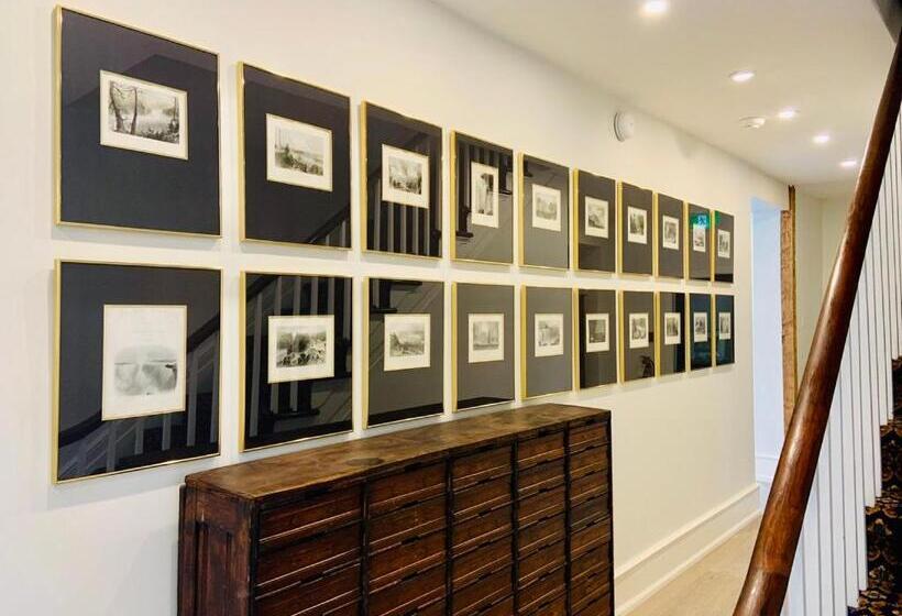 Общежитие South Landing Inn