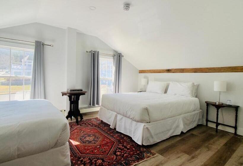 Общежитие South Landing Inn