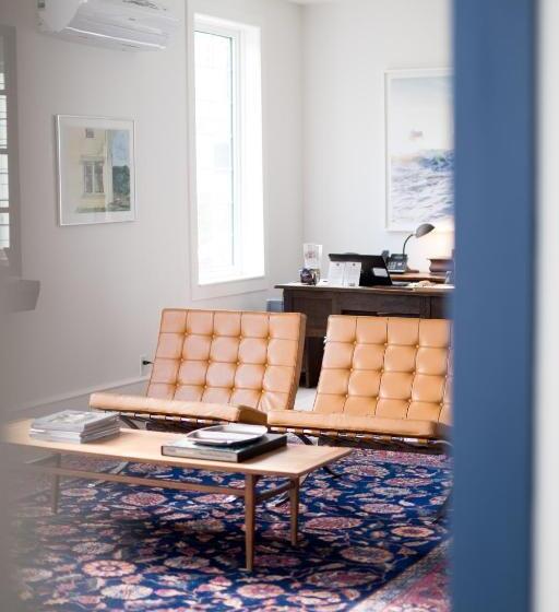 Общежитие South Landing Inn