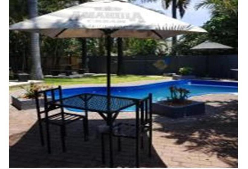 בית מלון כפרי Phalaborwa Town Guesthouse