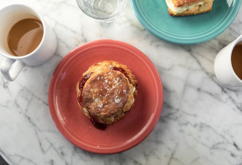 בית מלון כפרי The Francis