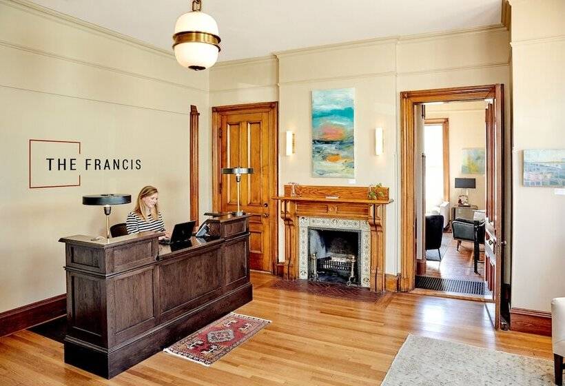 בית מלון כפרי The Francis