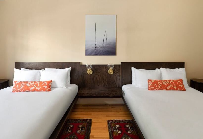 בית מלון כפרי The Francis