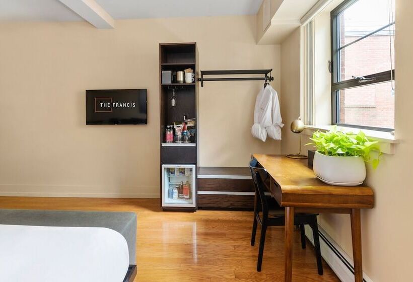 בית מלון כפרי The Francis