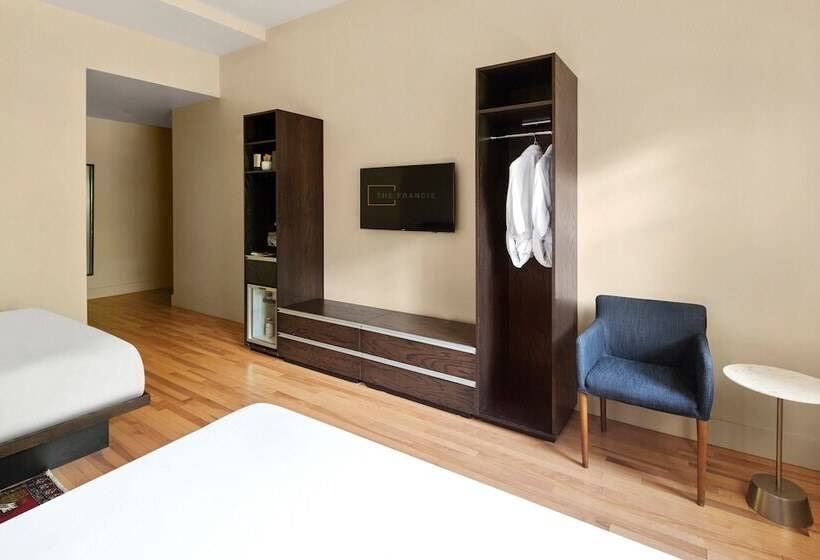 בית מלון כפרי The Francis