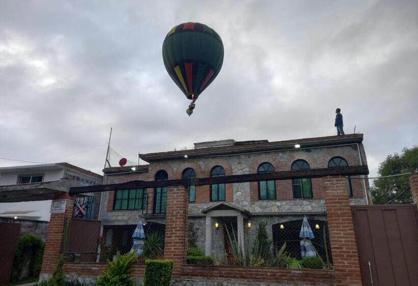 פנסיון Coatlicue