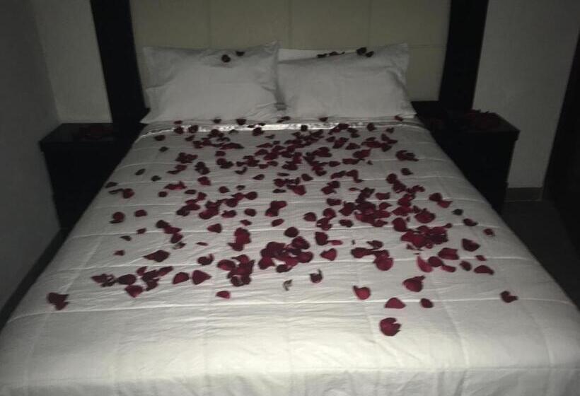 פנסיון Coatlicue