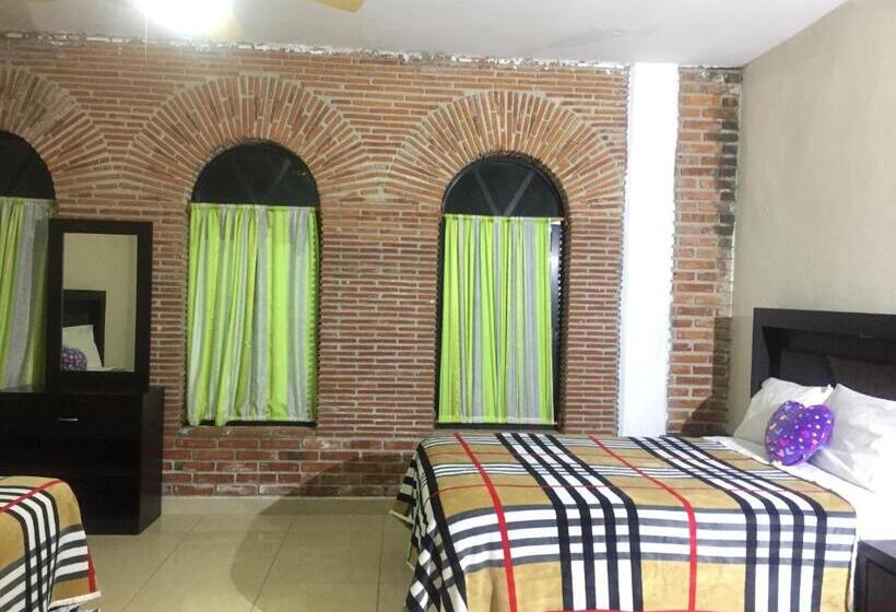 פנסיון Coatlicue