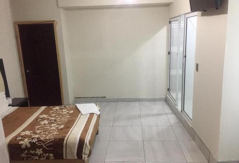 פנסיון Coatlicue