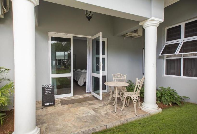 Пансион Familia Guesthouse