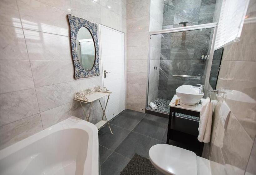 Пансион Familia Guesthouse