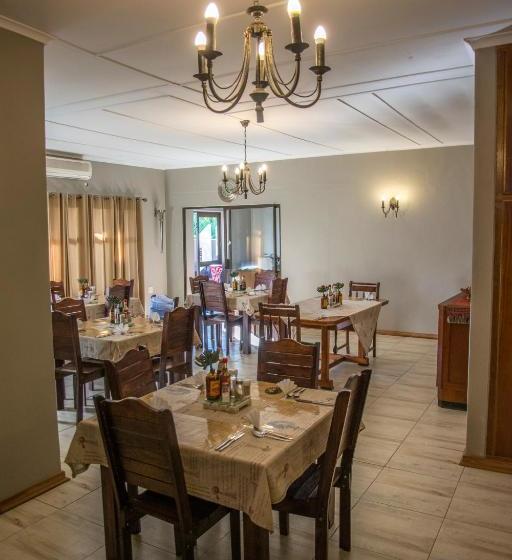 פנסיון Gariep Country Lodge