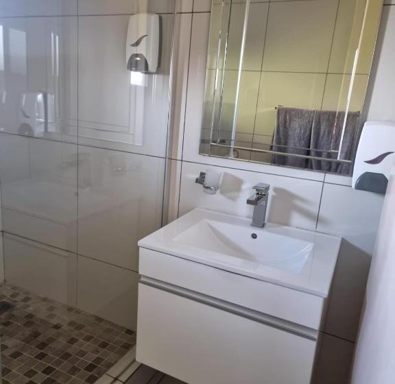 פנסיון Gariep Country Lodge