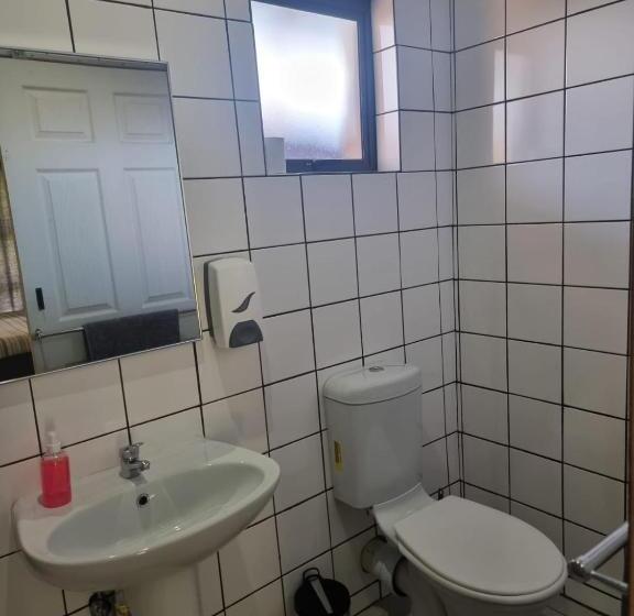 פנסיון Gariep Country Lodge