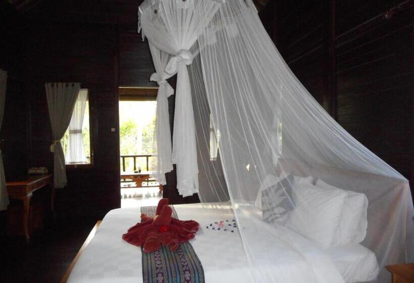 פנסיון Kubu Alas Tunggal Villa